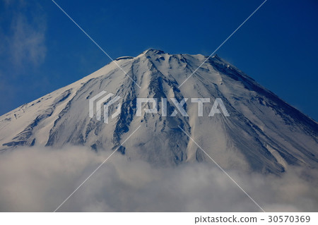 從Okusaki山和Okutake看到的富士山 30570369