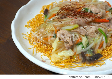 Dish udon Dish udon 30571302