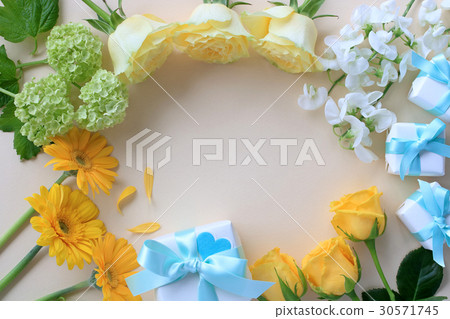 Yellow Rose, Gerbera, Vivanum, Sweet Pea and Presents 30571745