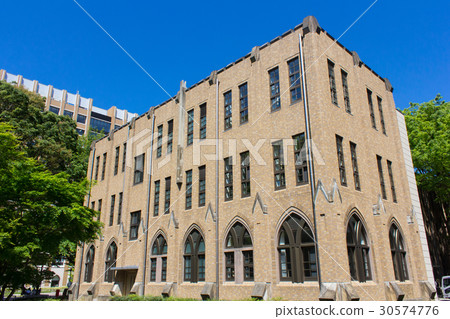 學習院大學 學習院大學 30574776
