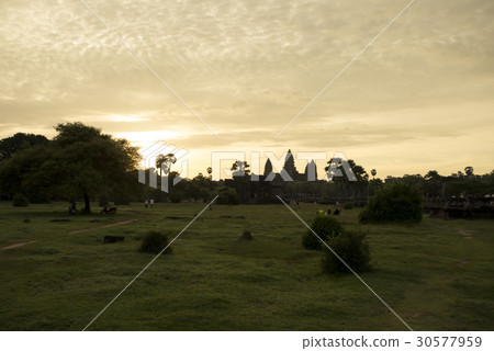 柬埔寨吳哥窟廢墟晨光 30577959