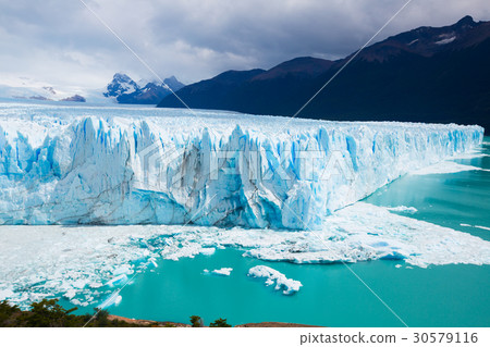 Glacier Perito Moreno, southeast of Argentina 30579116
