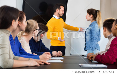pupils, class, teacher 30580783