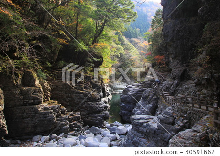The Valley (Ogoto) Valley, the valley of the great rock 30591662