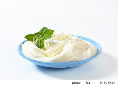 White smooth cream 30594638