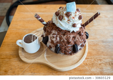 Bingsu dessert ice flake chocolate and whip cream Bingsu dessert ice flake chocolate and whip cream 30603129