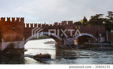 Castelvecchio (Scaliger) Bridge in spring evening 30604135