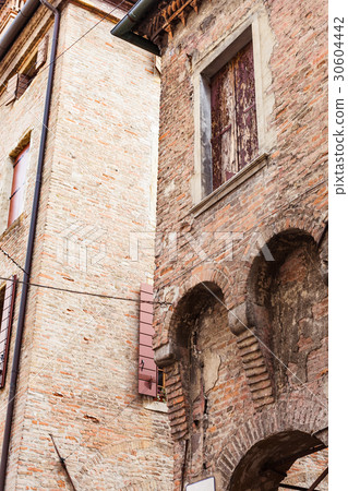 walls of medieval house on via santa lucia 30604442
