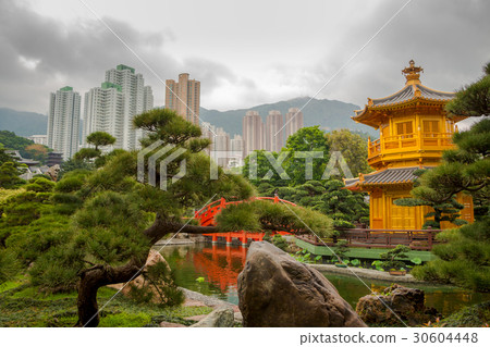 Golden Pavilion in Hong Kong City and Overcast Golden Pavilion in Hong Kong City and Overcast 30604448