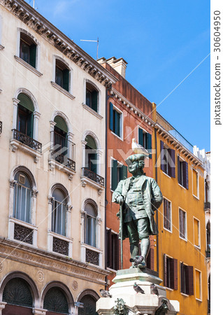 statue of Carlo Goldoni on Campo San Bartolome statue of Carlo Goldoni on Campo San Bartolome 30604950