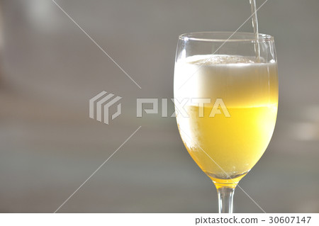 beer  30607147