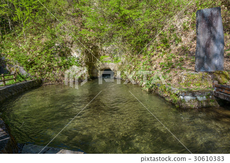 Doorouguchi cave 30610383