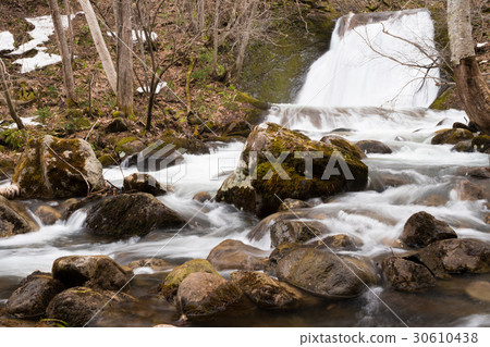 乙女瀑布 30610438