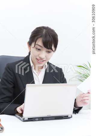 書桌工作婦女企業場面辦公室場面 30610909