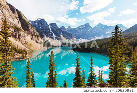 Moraine lake 30620981