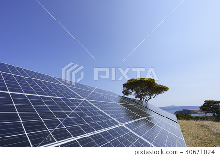 Sunlight panel power generation system exposed to clear sunshine and blue sky ECO energy power liberalization image ZEB 30621024
