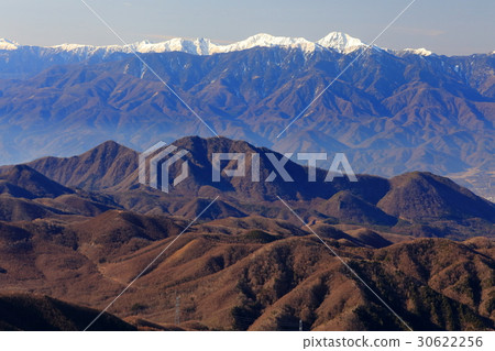Shiramine Misan seen from the ridge line of Jinpu Mountain Shiramine Misan seen from the ridge line of Jinpu Mountain 30622256