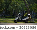 Park, public facilities, leisure, sports, walking, chatting, playing, playing basketball, competition, fitness, dating, making tea, chatting 30623086
