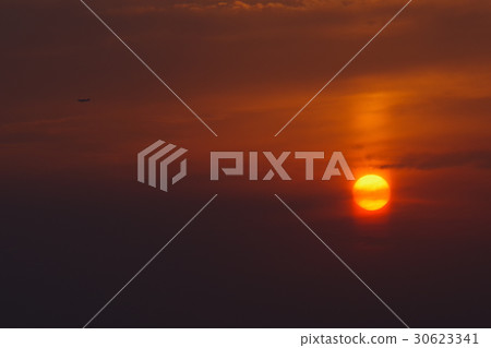 Setting sun Setting sun 30623341