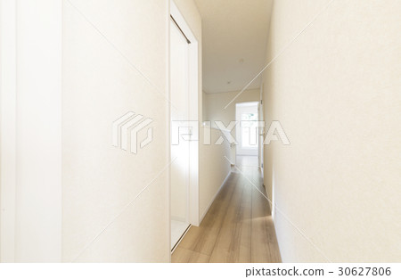 Hall corridor image of the second floor of a detached house 30627806
