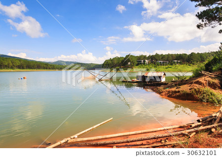 Fishing net in Tuyen Lam lake in Dalat, Lam Dong Fishing net in Tuyen Lam lake in Dalat, Lam Dong 30632101
