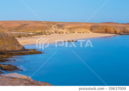 Papagayo Beach at sunset, Lanzarote Island, Spain 30637009