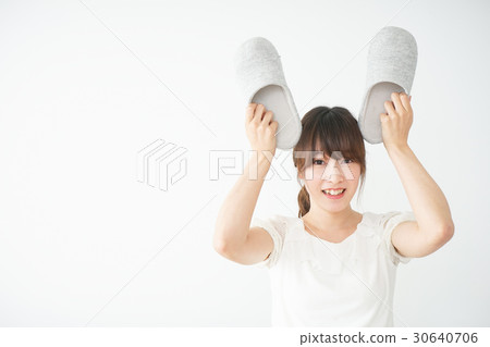 A young woman who dating at home 30640706