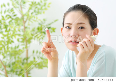 中年女性皮膚護理 30642453