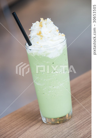 Green tea smoothie Green tea smoothie 30653505