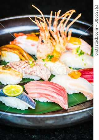 Nigiri sushi Nigiri sushi 30655563