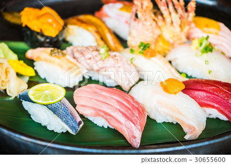 Nigiri sushi Nigiri sushi 30655600