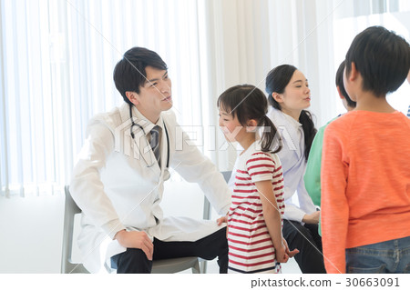 Health checkup Elementary school student medical examination medical image Health checkup Elementary school student medical examination medical image 30663091