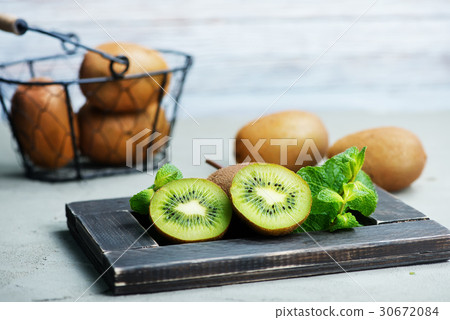 kiwi kiwi 30672084