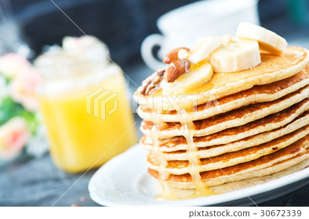 pancakes 30672339
