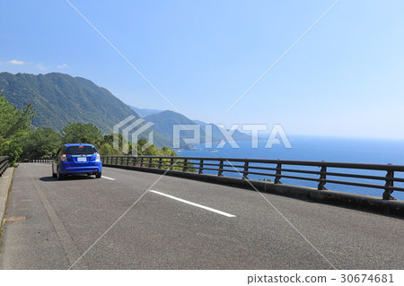 世界自然遺產登記區春西西部森林公路駕駛圖像 30674681