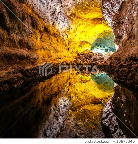 Cueva de los Verdes, picturesque volcanic cave Cueva de los Verdes, picturesque volcanic cave 30675340