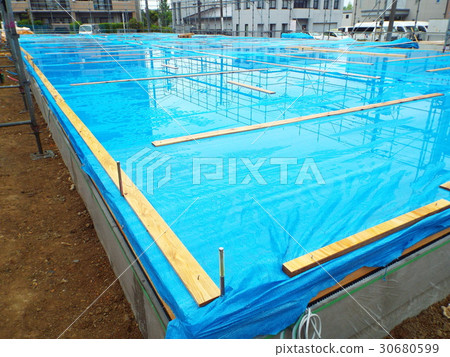 Making rain is essential after constructing the plywood floor 30680599