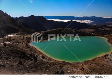 Tongariro National Park - Emerald Lake 30682489