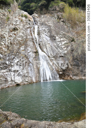 平和瀑布 30683406