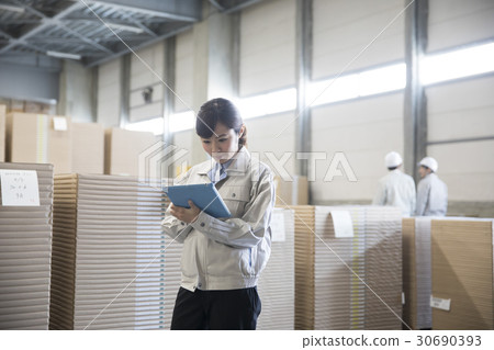 物流倉庫業務女人 物流倉庫業務女人 30690393