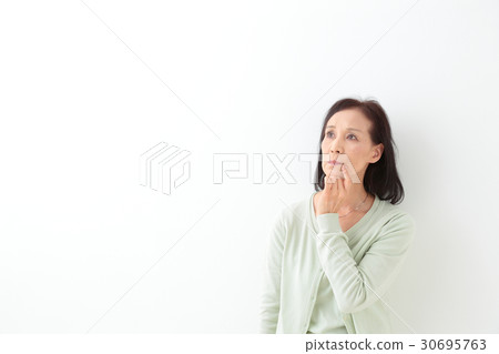 Senior woman portrait 30695763