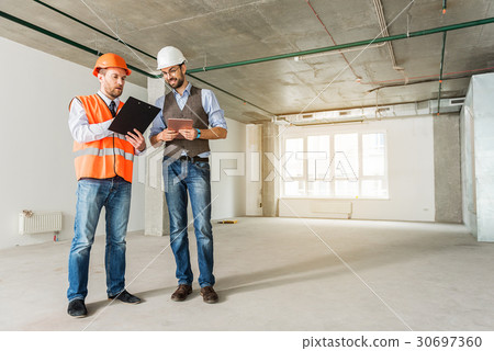 Interested contractors discussing certain issues Interested contractors discussing certain issues 30697360