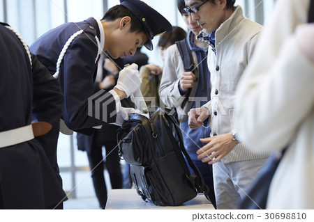 Baggage check 30698810