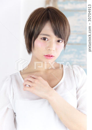 年輕女士的髮型 年輕女士的髮型 30704913