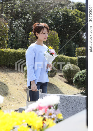 參觀墳墓 30705064