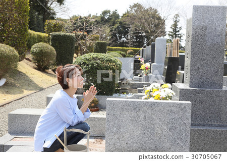參觀墳墓 30705067