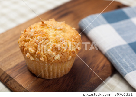 Plain muffins Plain muffins 30705331