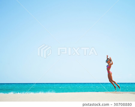 Beautiful happy slender woman at sea Beautiful happy slender woman at sea 30708880