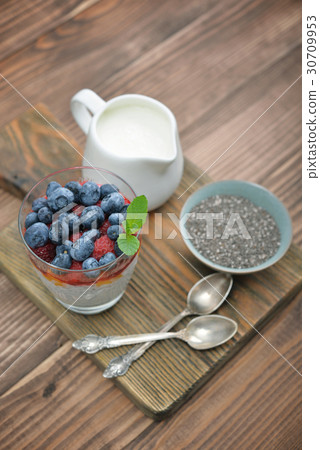 Pudding with chia seeds 30709953