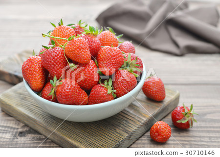 Fresh red strawberries Fresh red strawberries 30710146